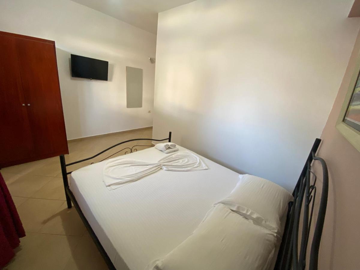 Resol Hotel Ksamil Eksteriør bilde