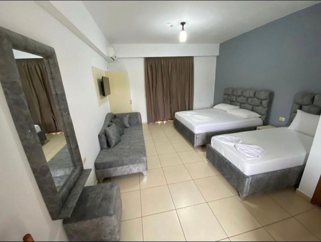 Resol Hotel Ksamil Eksteriør bilde